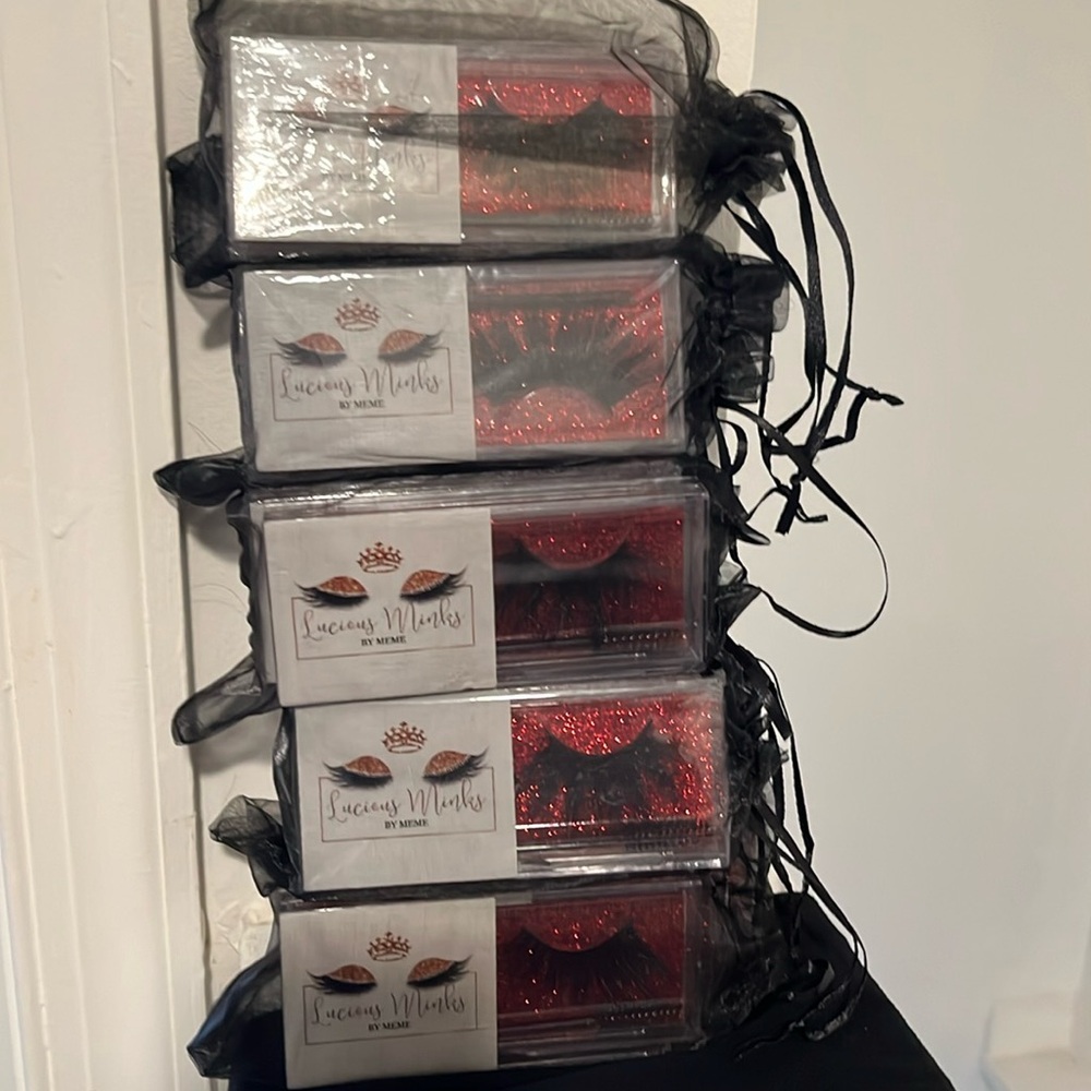 Lucious Mink lashes by (MeMe) different styles top- LD13..#2..LD12…#3..S04